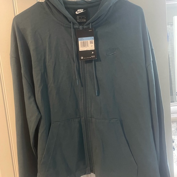 Nike Loose Fit Zip up Jacket - Picture 1 of 3